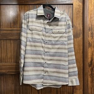 Swiss tech‎ men’s shirt size medium long sleeve button up pockets south...